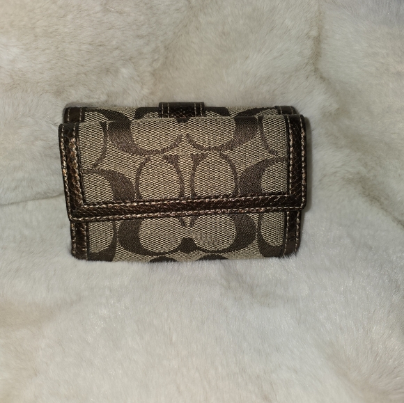 NEW Coach Wallet - Picture 4 of 5